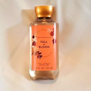 Bath & Body Works Fall In Bloom Shower Gel - NEW - 10oz